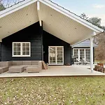 度假居 Retreat With Outdoor Lounge Area