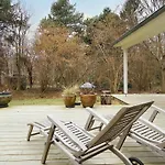 Retreat With Outdoor Lounge Area * Vejby