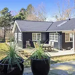 Casa vacanze Retreat With Outdoor Lounge Area Vejby
