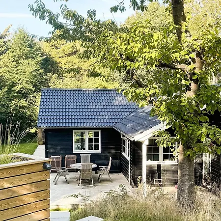 Holiday home Xlviii *